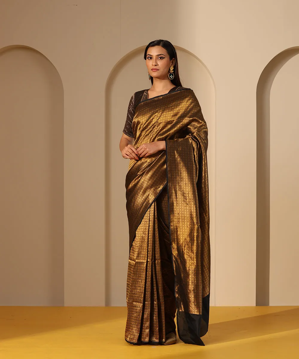 Black And Gold Handloom Pure Tissue Silk Kimkhab Banarasi Saree With Floral Motifs