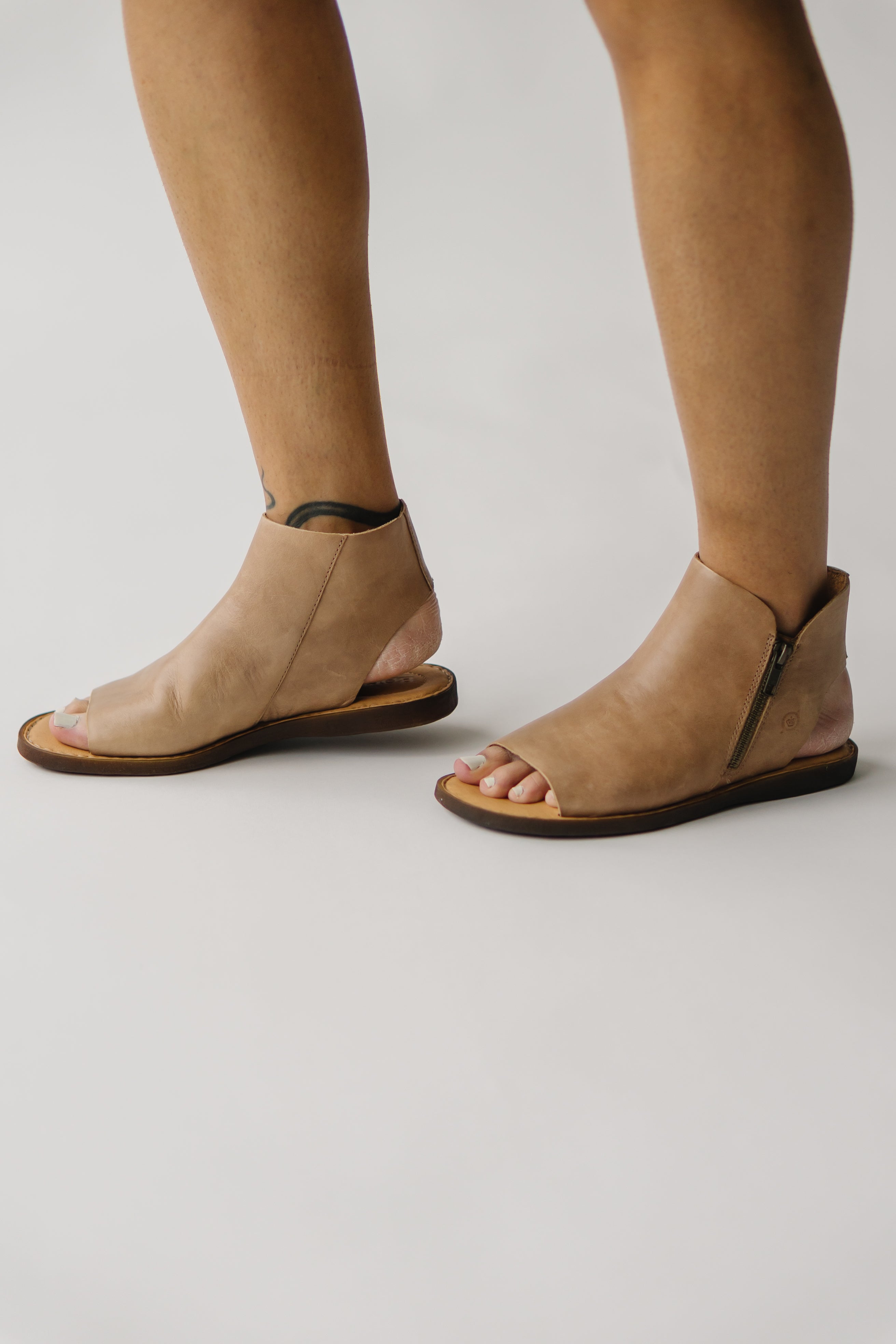 Born: Hazle Sandal in Natural