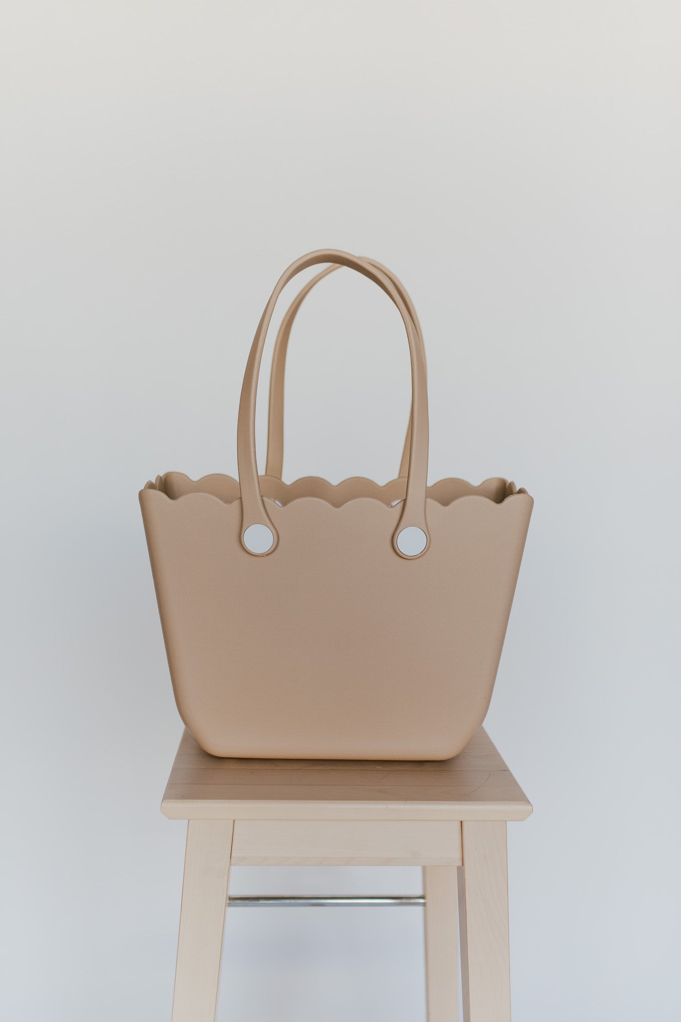 Rose Scalloped Versa Tote