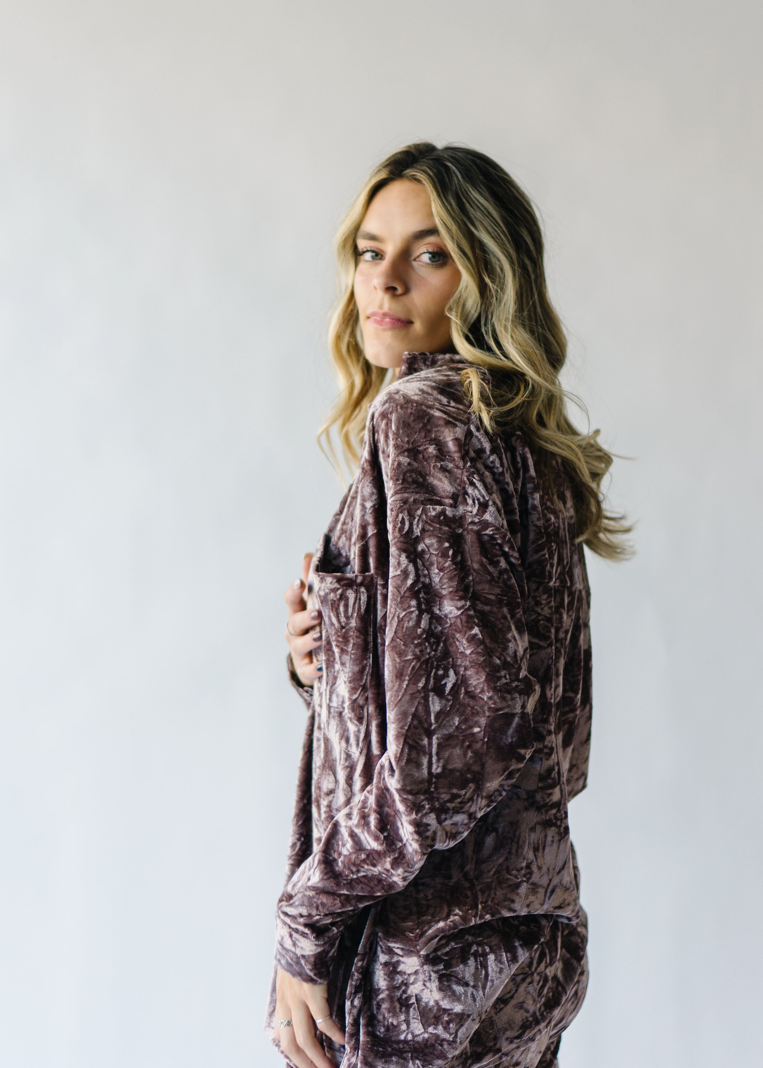 The Beesly Velvet Button Up in Dusty Mauve