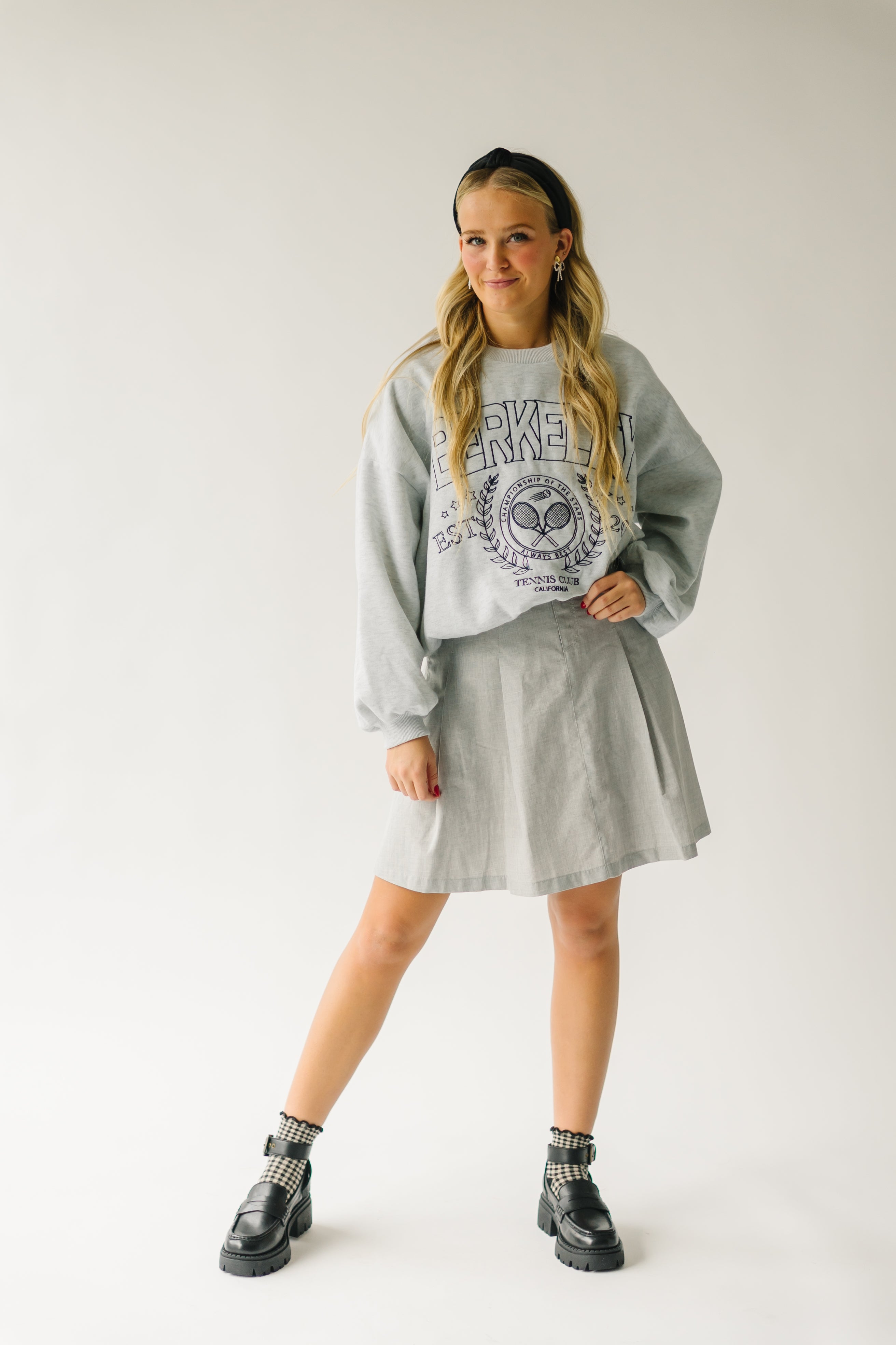 The Berkeley Graphic Sweatshirt in Heather Grey