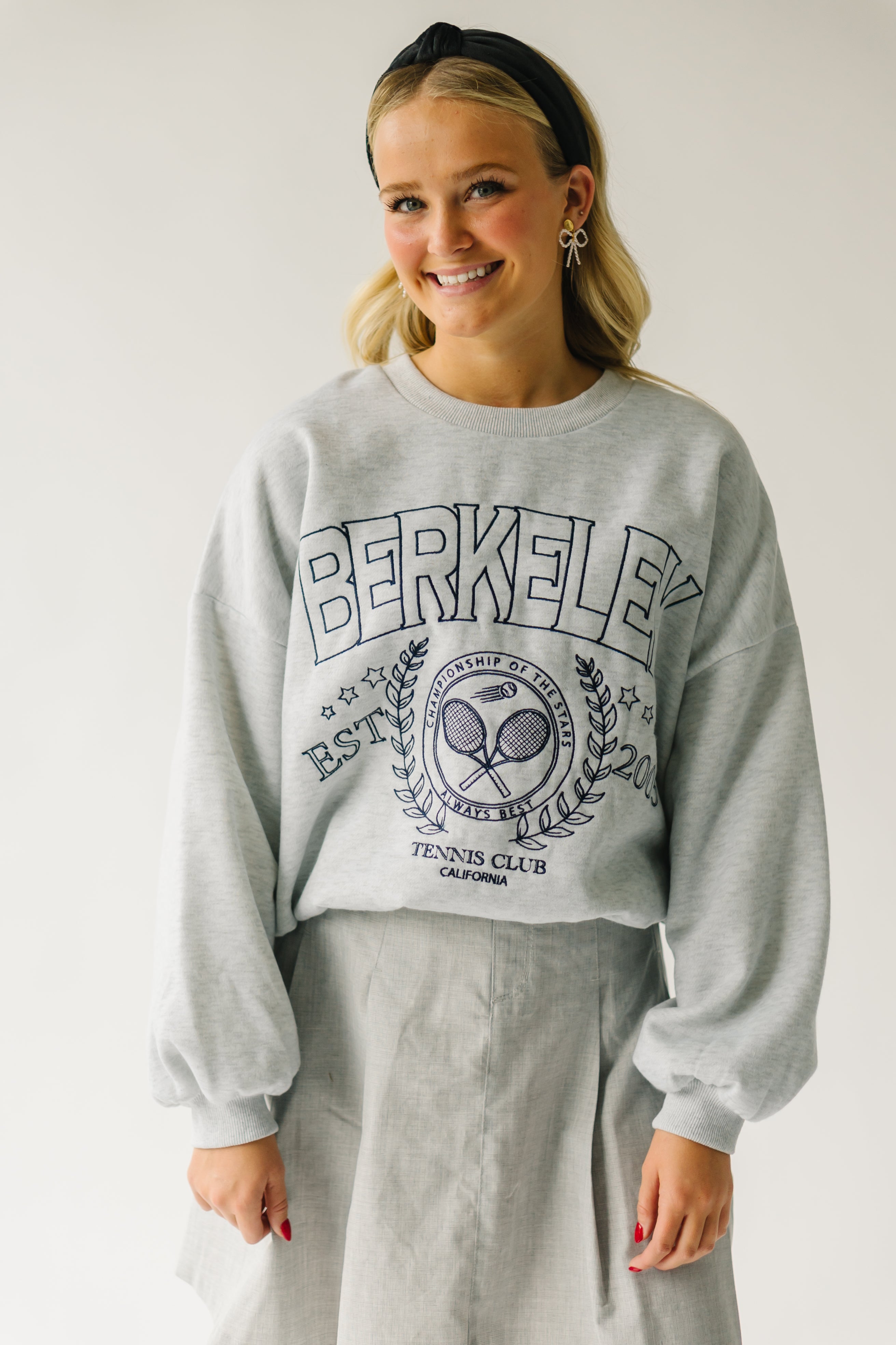 The Berkeley Graphic Sweatshirt in Heather Grey