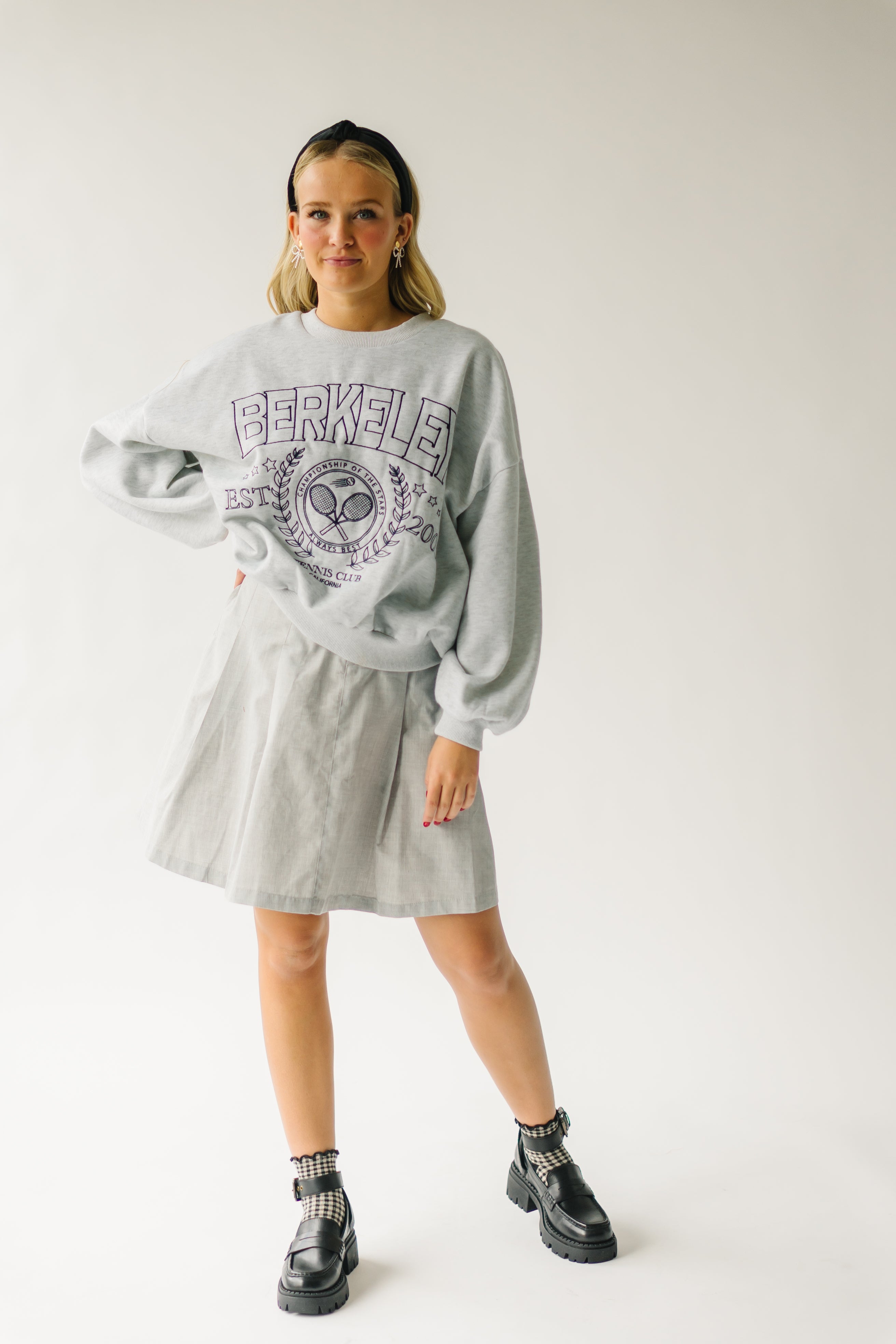 The Berkeley Graphic Sweatshirt in Heather Grey