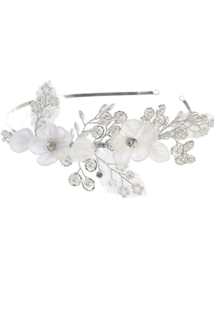 White flowers and pearls headband